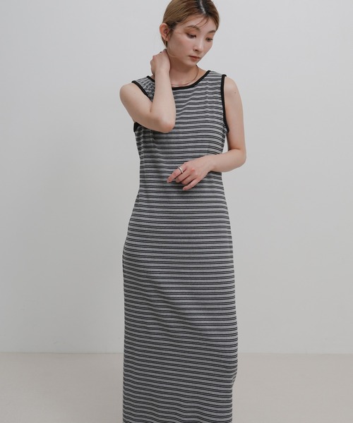 select MOCA(セレクトモカ)の「ボーダータンクトップロングワンピース(ワンピース・レディース・グレー/チャコールグレー・LARGE/MEDIUM)」の16枚目の写真