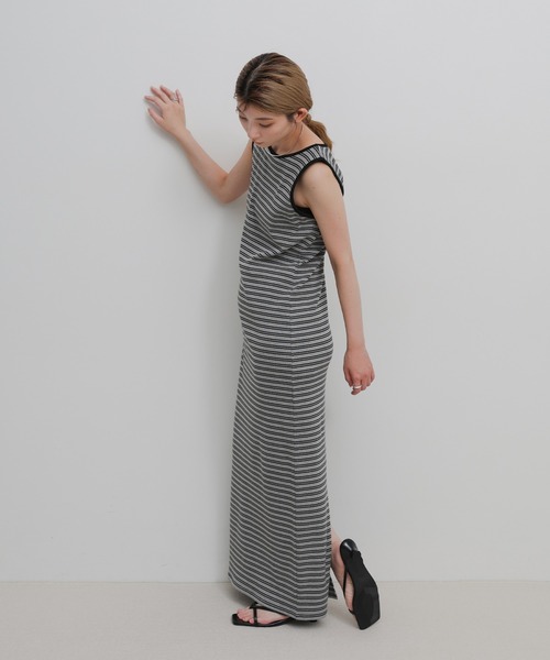select MOCA(セレクトモカ)の「ボーダータンクトップロングワンピース(ワンピース・レディース・グレー/チャコールグレー・LARGE/MEDIUM)」の18枚目の写真