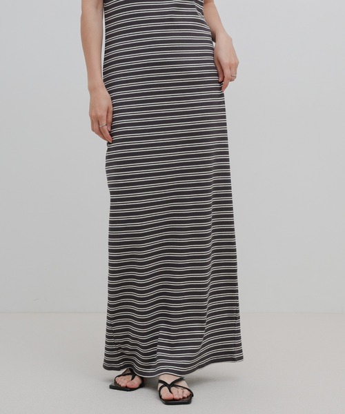 select MOCA(セレクトモカ)の「ボーダータンクトップロングワンピース(ワンピース・レディース・グレー/チャコールグレー・LARGE/MEDIUM)」の12枚目の写真