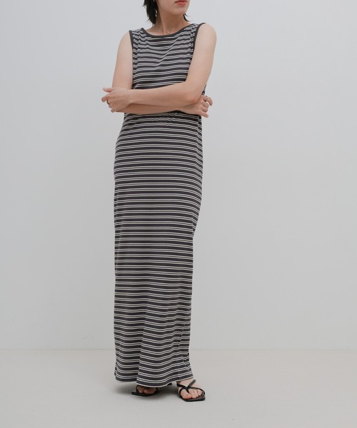 select MOCA(セレクトモカ)の「ボーダータンクトップロングワンピース(ワンピース・レディース・グレー/チャコールグレー・LARGE/MEDIUM)」の7枚目の写真