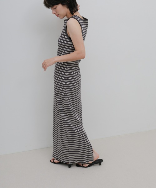 select MOCA(セレクトモカ)の「ボーダータンクトップロングワンピース(ワンピース・レディース・グレー/チャコールグレー・LARGE/MEDIUM)」の9枚目の写真