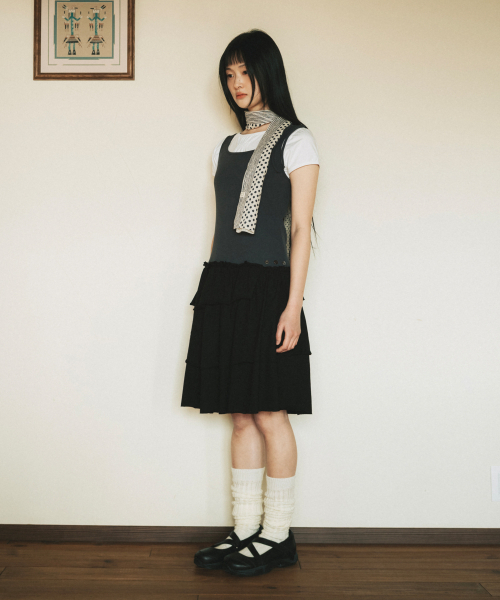 OHESHIO（オヘシオ）の「SHIRRING LAYERED DRESS, CHARCOAL（ワンピース・レディース・その他・FREE）」の3枚目の写真