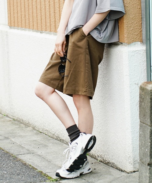 zootie（ズーティー）の「COOL TOUCH 接触冷感ショートパンツ（その他パンツ・レディース・ブラウン/アイボリー/ベージュ系その他/ブラック/ベージュ/カーキ・L/S/M）」の3枚目の写真