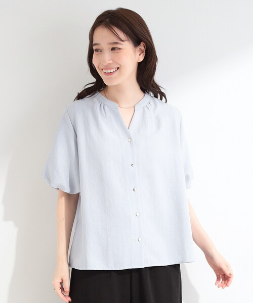 SHOO・LA・RUE（シューラルー）の「【S-LL/洗濯機可】バルーンスリーブ　キーネックブラウス（シャツ/ブラウス・レディース・ホワイト/サックスブルー/ネイビー/ライトイエロー系・01/02/03/04）」の13枚目の写真