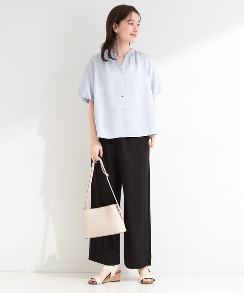 SHOO・LA・RUE（シューラルー）の「【S-LL/洗濯機可】バルーンスリーブ　キーネックブラウス（シャツ/ブラウス・レディース・ホワイト/サックスブルー/ネイビー/ライトイエロー系・01/02/03/04）」の15枚目の写真