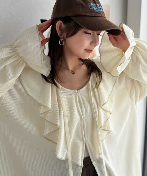 classicalelf(クラシカルエルフ)の「ひと目で恋する、主役級フリル。ワッフルフリルリボンキャンディスリーブカーディガントップス(Tシャツ/カットソー・レディース・ブラック/ブラウン/アイボリー・LARGE/MEDIUM/SMALL/X-LARGE)」の6枚目の写真