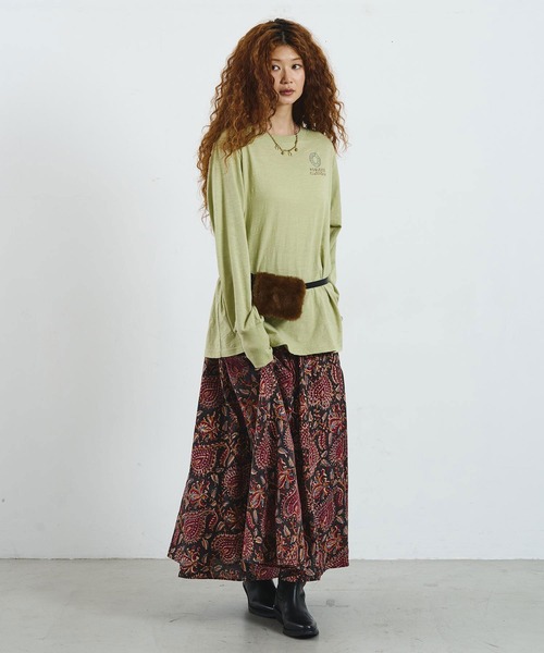 ROSE BUD(ローズバッド)の「mag.by c/ETHNIC PRINT LONG SKIRT(スカート・レディース・ブラック/バーガンディー・ONE SIZE)」の5枚目の写真