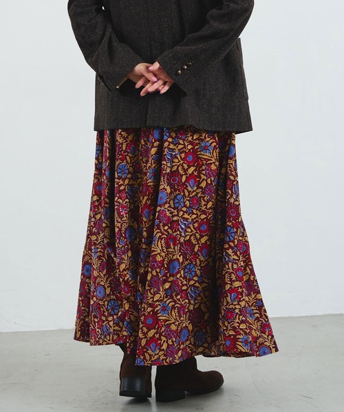 ROSE BUD(ローズバッド)の「mag.by c/ETHNIC PRINT LONG SKIRT(スカート・レディース・ブラック/バーガンディー・ONE SIZE)」の13枚目の写真