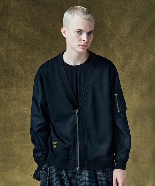 glamb（グラム）の「Bomber Cardigan / ボマーカーディガン（カーディガン/ボレロ・メンズ・カーキ/ブラック・S/M/L）」の2枚目の写真
