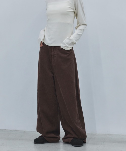 feepur（フェピュール）の「【4size展開】バレルレッグコーデュロイパンツ（その他パンツ・レディース・ブラウン/アイボリー・SMALL/MEDIUM/LARGE/TALL）」の7枚目の写真
