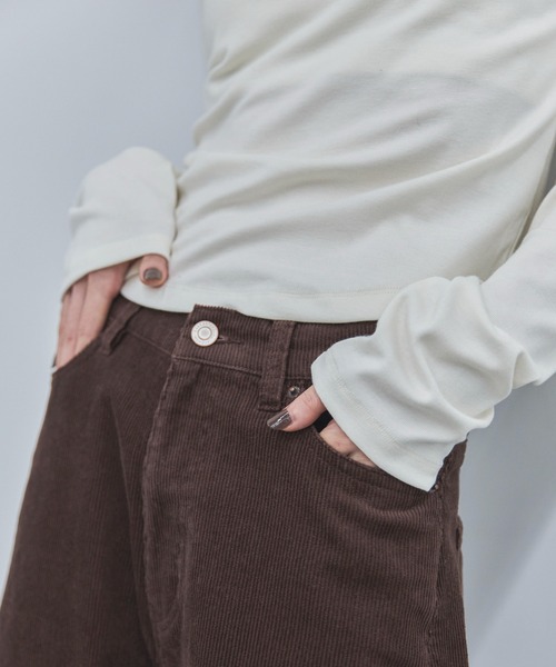 feepur（フェピュール）の「【4size展開】バレルレッグコーデュロイパンツ（その他パンツ・レディース・ブラウン/アイボリー・SMALL/MEDIUM/LARGE/TALL）」の16枚目の写真