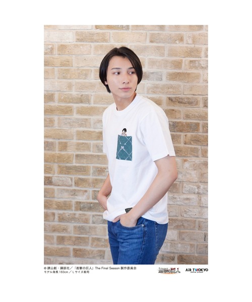 AIR TWOKYO(エアトゥーキョー)の「TVアニメ『進撃の巨人』The Final Season 完結編 ポケットTシャツ リヴァイ(Tシャツ/カットソー・レディース・ホワイト・LARGE/MEDIUM/SMALL/XX-LARGE/X-LARGE)」の2枚目の写真
