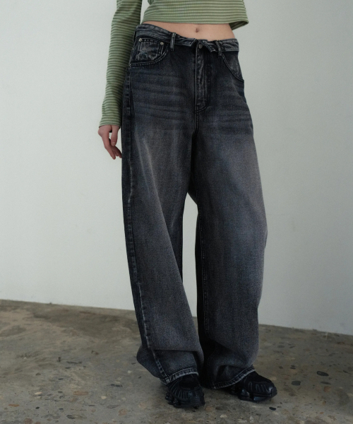 WAARFORWOMAN(ワール・フォー・ウーマン)の「W1161 ターンオーバーワイドパンツ_ブラック(デニムパンツ・レディース・その他・MEDIUM/LARGE/SMALL)」の7枚目の写真