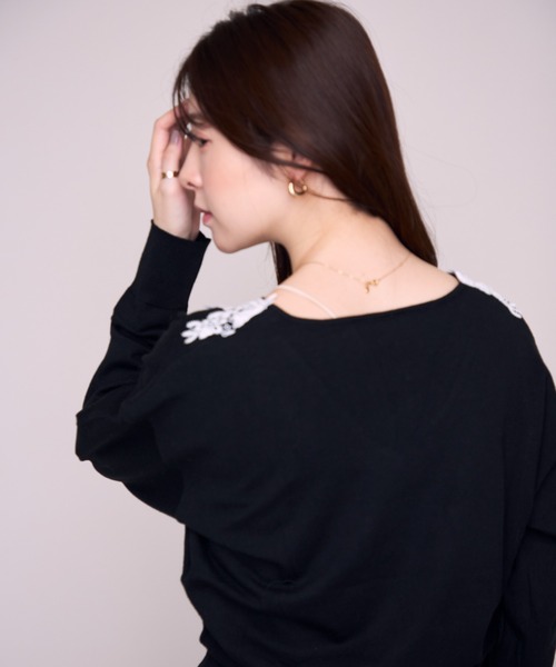 MISCH MASCH(ミッシュマッシュ)の「2026秋冬新作 フラワーレースネックニット(ニット/セーター・レディース・ベージュ/ピンク/ブラック・フリ-)」の13枚目の写真