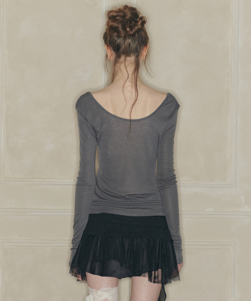 PAIN OR PLEASURE(ペインオアプレジャー)の「DUSK グラフィックTシャツ チャコール(Tシャツ/カットソー・レディース・その他・SMALL/MEDIUM)」の3枚目の写真