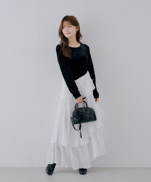 Chico（チコ）の「【SALON by Chico】ベロアドッキングラッフルアシメプリーツワンピース（ワンピース・レディース・ベージュ/ブラック/ブラウン系その他・FREE）」の14枚目の写真