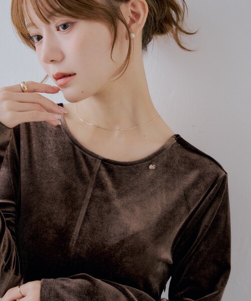 Chico（チコ）の「【SALON by Chico】ベロアドッキングラッフルアシメプリーツワンピース（ワンピース・レディース・ベージュ/ブラック/ブラウン系その他・FREE）」の22枚目の写真
