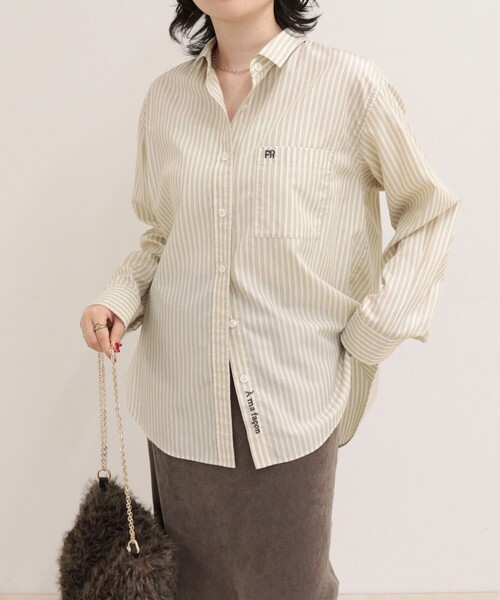 fredy emue(フレディエミュ)の「FR BASIC シャツ(シャツ/ブラウス・レディース・パープル系その他/ブルー系その他/ベージュ系その他/オフホワイト・38)」の2枚目の写真
