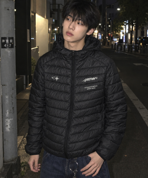 ARTISTWEAR（アーティストウェア）の「アーバンシェルター ライトダウンジャケット（ダウンジャケット/コート・レディース・ブラック・SMALL/MEDIUM/LARGE/X-LARGE/XX-LARGE/XXXX-LARGE）」の5枚目の写真