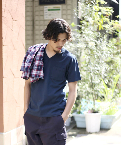 Denime(ドゥニーム)の「【MadeInJapan】BASIC CUTSEW/ベーシックカットソーVネックポケT(Tシャツ/カットソー・メンズ・ホワイト/ネイビー/杢グレー/ブラック/ライトブラウン・LARGE/SMALL/MEDIUM/X-SMALL/X-LARGE)」の13枚目の写真
