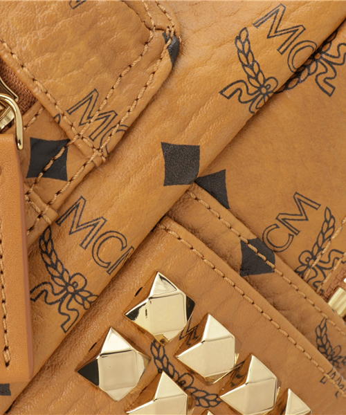 MCM（エムシーエム）の「MCM/エムシーエム/Basic BackPack Small （バックパック/リュック・レディース・ブラック/ブラウン/ボルドー/ベージュ・SMALL）」の12枚目の写真