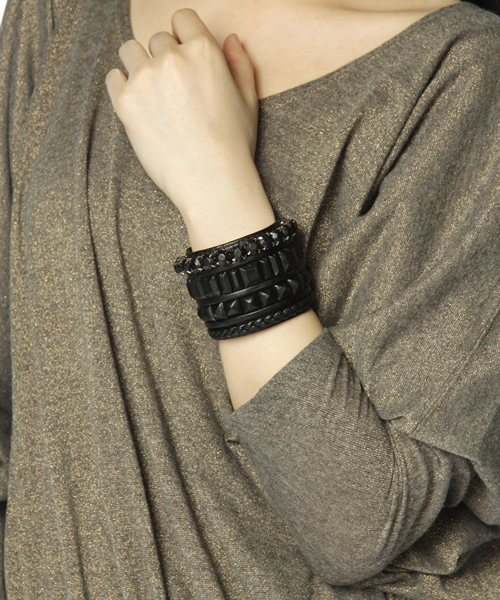 COFFY レザー メタル 装飾バングル ブレスレット