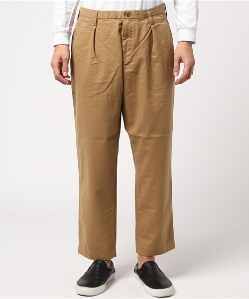 SHIPS BLUESTORE（シップスブルーストア）の「SHIPS BLUESTORE: コットン タックアンクルパンツ■（その他パンツ・メンズ・ブラック/ネイビー/ベージュ・MEDIUM/SMALL/LARGE/X-LARGE）」の2枚目の写真