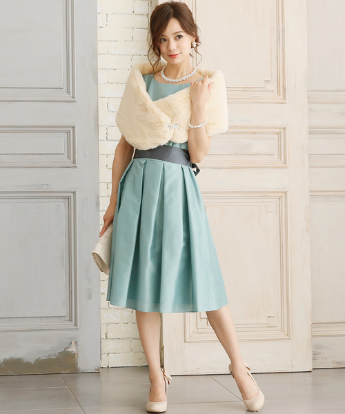 PourVous(プールヴー)の「ビジューホックファーショール 結婚式 フォーマル オケージョン 同窓会 (ストール/ショール・レディース・ブラック/ライトグレー/ベージュ/アイボリー・FREE)」の22枚目の写真
