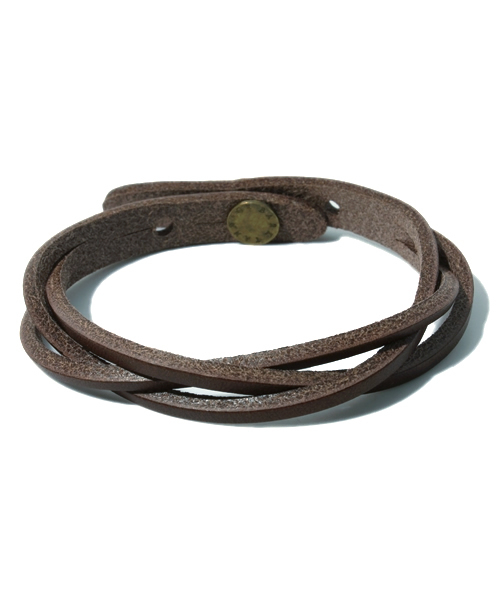 NANO universe（ナノユニバース）の「イタリーレザーツイストブレス（ブレスレット・メンズ・レッド/イエロー/パープル/グリーン/ブルー/ボルドー/ダークブルー/キャメル/チョコ/ブラック・FREE）」の3枚目の写真