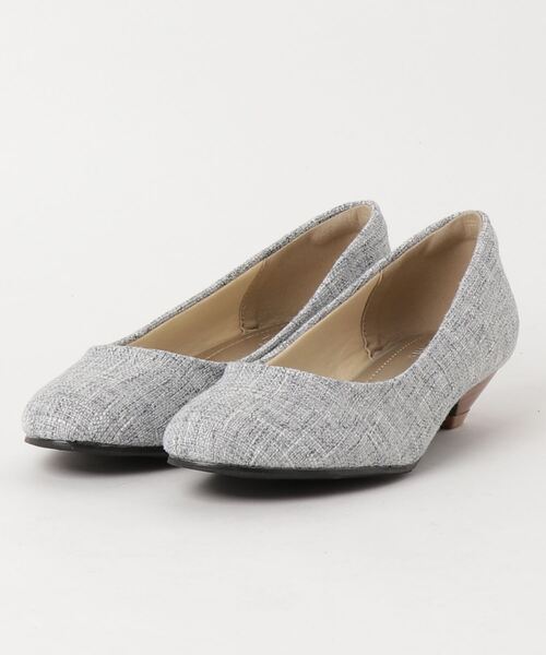 ALETTA（アレッタ）の「ALETTA-ｱﾚｯﾀ- 究極のプレーンパンプス -ローヒール-（パンプス・レディース・ブラック/ブラック系その他/ライトグレー/アッシュグレー/ベージュ/ベージュ系その他/ネイビー/ダークブラック/グレイッシュベージュ/ブルー系その他/ピンクベージュ/ライトピンク/マスタード/レッド/カーキ/アイボリー/グレー系その他/杢グレー/サーモンピンク/ライトベージュ/シルバー/ローズ/モカ/グレー/インディゴブルー/バーガンディー/ダークグリーン/ブラウン/ミックスグレー/ダークネイビー/ライトブラウン/シルバー系その他/その他/エメラルド/スモークピンク/ダークブラウン/ブラウン系その他/グレー系その他2/ブラック系/ナチュラル/トップグレー・21.5cm/22.0cm/22.5cm/23.0cm/23.5cm/24.0cm/24.5cm/25.0cm/25.5cm/26.0cm）」の11枚目の写真