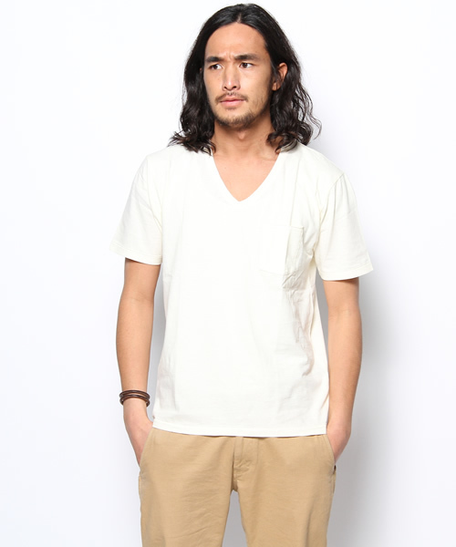 WEGO（ウィゴー）の「WEGO/ピグメントVネックポケットTee（S）（Tシャツ/カットソー・メンズ・オフホワイト/スミクロ/ブルー/イエロー/レッド・MEDIUM/LARGE）」の2枚目の写真