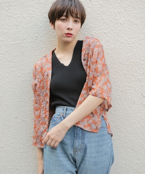 PAGEBOY（ページボーイ）の「フラワー開襟シャツ（シャツ/ブラウス・レディース・ホワイト/ブラック/オレンジ・FREE）」の3枚目の写真