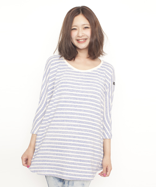 X-girl（エックスガール）の「BORDER LIGHT-SWEAT TOP（スウェット・レディース・ブラック/レッド/ブルー・1/2）」の2枚目の写真