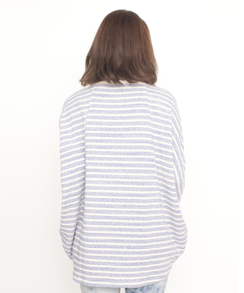 X-girl（エックスガール）の「BORDER LIGHT-SWEAT TOP（スウェット・レディース・ブラック/レッド/ブルー・1/2）」の4枚目の写真