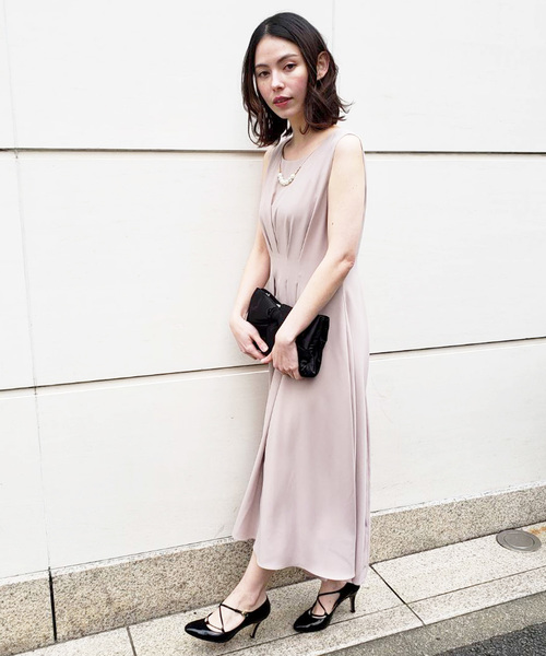 PICCIN(ピッチン)の「ネックレス付きダーツワンピース(ドレス・レディース・ライトブルー/グレイッシュベージュ/ターコイズブルー・MEDIUM)」の6枚目の写真