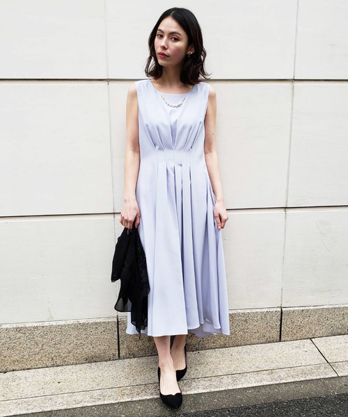 PICCIN(ピッチン)の「ネックレス付きダーツワンピース(ドレス・レディース・ライトブルー/グレイッシュベージュ/ターコイズブルー・MEDIUM)」の10枚目の写真