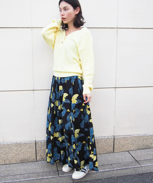 PICCIN（ピッチン）の「リゾートフラワーロングフレアスカート（スカート・レディース・ブラック/オフホワイト・MEDIUM/LARGE）」の6枚目の写真