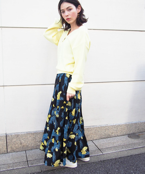 PICCIN（ピッチン）の「リゾートフラワーロングフレアスカート（スカート・レディース・ブラック/オフホワイト・MEDIUM/LARGE）」の9枚目の写真