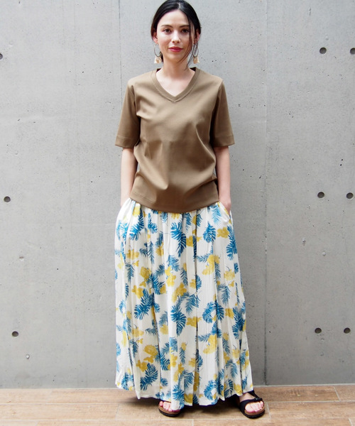 PICCIN（ピッチン）の「リゾートフラワーロングフレアスカート（スカート・レディース・ブラック/オフホワイト・MEDIUM/LARGE）」の22枚目の写真