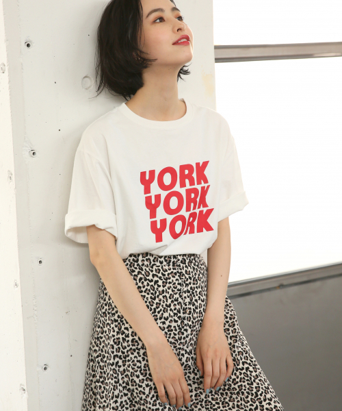 LOWRYS FARM（ローリーズファーム）の「CITYロゴTEE