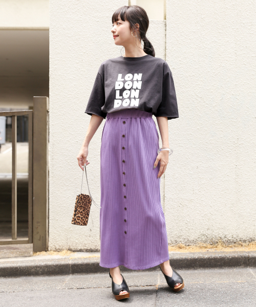 LOWRYS FARM(ローリーズファーム)の「CITYロゴTEE 839983(Tシャツ/カットソー・レディース・ホワイト系その他/ホワイト系その他2/チャコールグレー・FREE)」の15枚目の写真