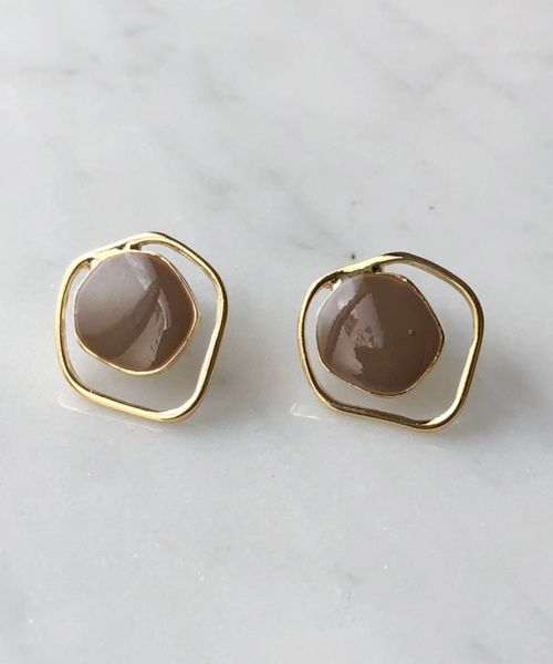 dictionary（ディクショナリー）の「【dictionary / ディクショナリー】 デザイン アンティーク ピアス（ピアス（両耳用）・レディース・ブラック/ライトホワイト/ベージュ/ネイビー/ブラウン/イエロー/オレンジ/グリーン/ライトグリーン/ライトブラウン/クリアブラック/クリアブルー/ワインレッド/クリアイエロー/ブラック系その他/ライトピンク/ダークネイビー・FREE）」の6枚目の写真