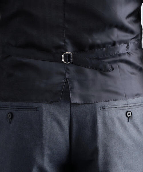 TOMORROWLAND (トゥモローランド)の「ウールシルク 5Bベスト SHANG NANO SPHERE Ermenegildo Zegna(ベスト・メンズ・ブラック/ネイビー/ダークブルー・44/46/48/50/42)」の15枚目の写真