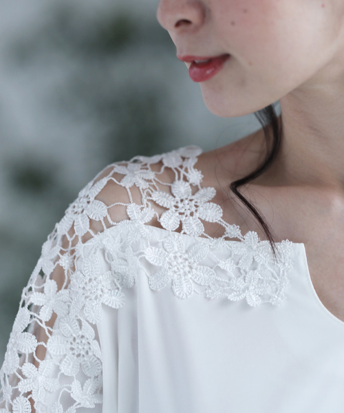 cawaii（カワイイ）の「美しいフラワーカットアウトブラウス（Tシャツ/カットソー・レディース・ホワイト/ブラック/ネイビー・M）」の10枚目の写真