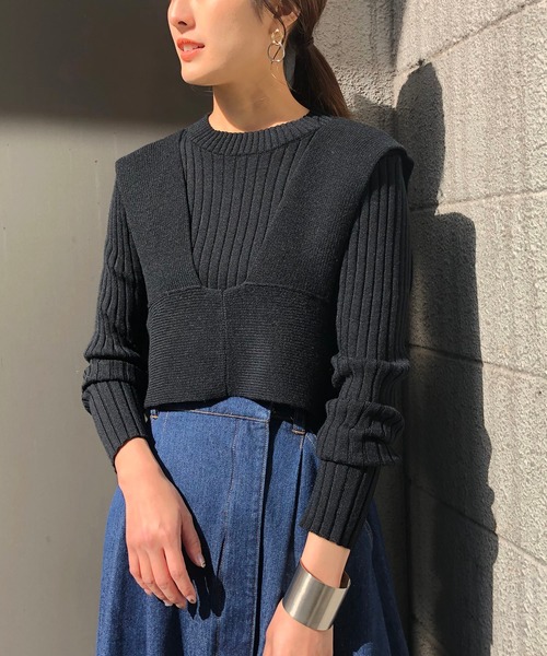 &g'aime（アンジェム）の「【&g'aime】ビスチェレイヤードトップス（ニット/セーター・レディース・ブラック/ベージュ/モカ・FREE）」の5枚目の写真