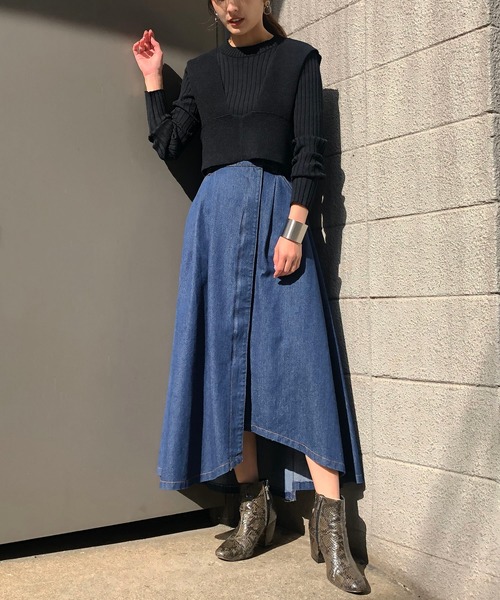 &g'aime（アンジェム）の「【&g'aime】ビスチェレイヤードトップス（ニット/セーター・レディース・ブラック/ベージュ/モカ・FREE）」の4枚目の写真