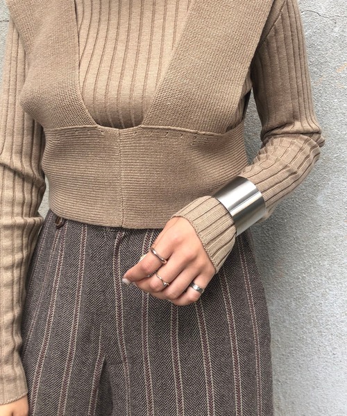 &g'aime（アンジェム）の「【&g'aime】ビスチェレイヤードトップス（ニット/セーター・レディース・ブラック/ベージュ/モカ・FREE）」の17枚目の写真