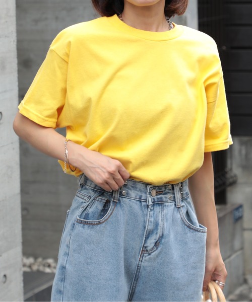 GILDAN(ギルダン)の「雑誌『MORE』にて佐藤栞里さん着用!【GILDAN】6.0 oz USA規格 ウルトラコットン ビッグシルエットTシャツ 半袖無地T GL2000 MURS(Tシャツ/カットソー・メンズ・ホワイト/ベージュ/グレー/ブラック/ネイビー/パープル/ライトパープル/ミント/イエロー/アッシュ/セージグリーン/ライトイエロー/ライトブルー/オリーブ/ライトピンク/ダークブラウン/ライトグリーン/グリーン/レッド/ピンク/ナチュラル/ゴールド/オレンジ/ダークベージュ/インディゴブルー/ロイヤルブルー・S/M/L/XL)」の20枚目の写真