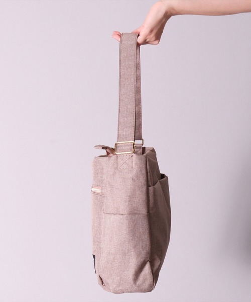 anello（アネロ）の「(LF)【anello】多収納 10ポケット ショルダーバッグ（ショルダーバッグ・レディース・ブラック/ベージュ/グレー/ダークブルー・FREE）」の21枚目の写真