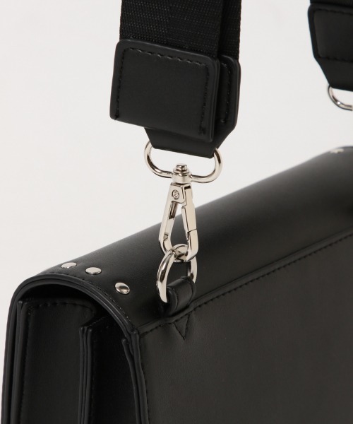 PAGEBOY（ページボーイ）の「スタッズスクエアショルダー（ショルダーバッグ・レディース・ブラック/パープル/オフホワイト・FREE）」の5枚目の写真